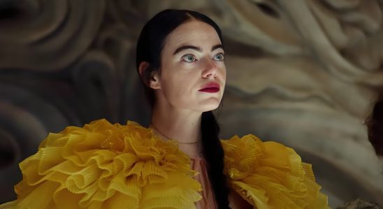 Comment le costume crée le monde des pauvres choses de Yorgos Lanthimos