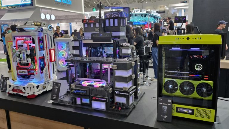 Coolest Case Mods of Computex 2023: Alien Facehuggers, Motos et plus