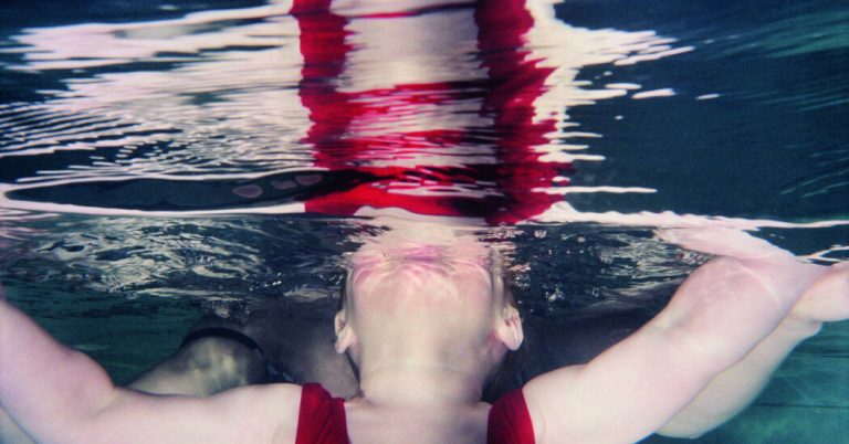 Critique de livre : « Swimmers », de Larry Sultan