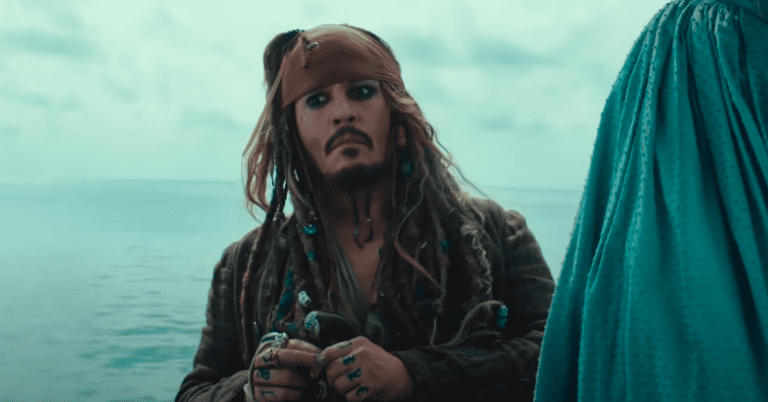 Disney a une histoire "passionnante" pour le nouveau film Pirates des Caraïbes, Johnny Depp n'est pas exclu
