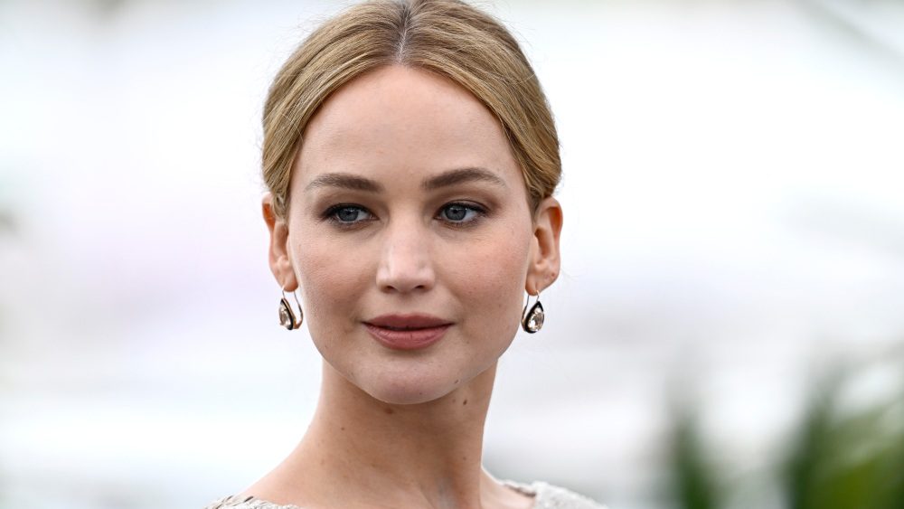 CANNES, FRANCE - MAY 21: Producer Jennifer Lawrence attends the "Bread And Roses" photocall at the 76th annual Cannes film festival at Palais des Festivals on May 21, 2023 in Cannes, France. (Photo by Gareth Cattermole/Getty Images)