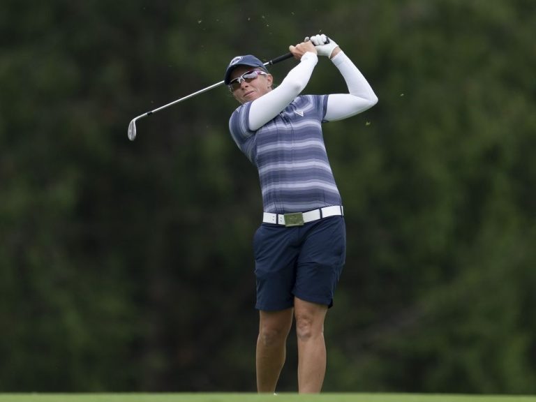 La Canadienne Alena Sharp remporte le Champions Fore Change Invitational sur le circuit Epson