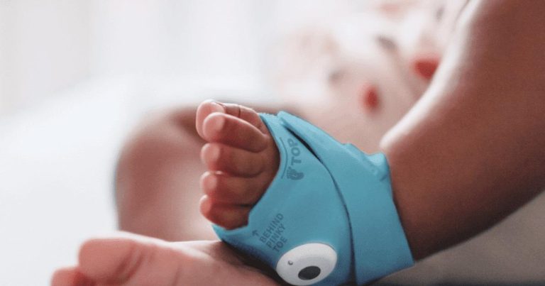 La FDA approuve la chaussette de surveillance pour bébé d’Owlet deux ans après l’arrêt des ventes