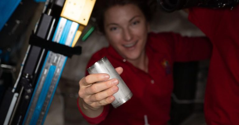 La NASA recycle 98% de l’urine et de la sueur des astronautes sur l’ISS en eau potable