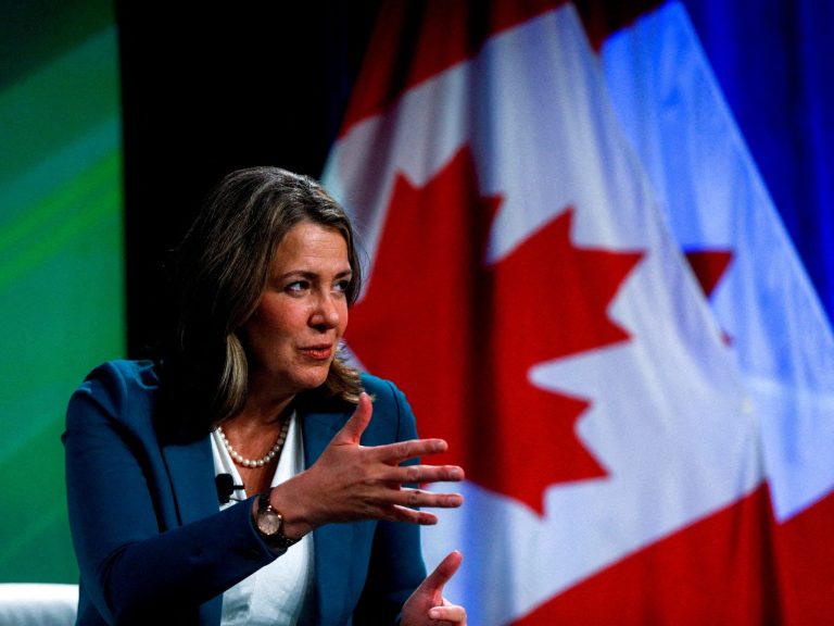 La première ministre de l’Alberta, Danielle Smith, n’est pas bannie de Facebook, selon Meta