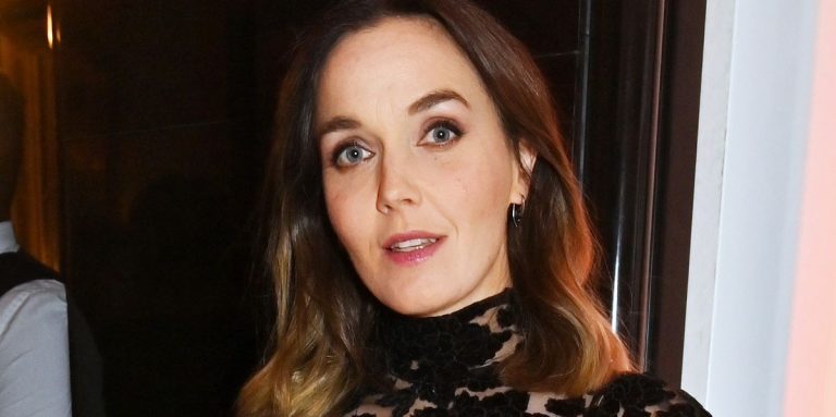 La star de Strictly Victoria Pendleton annonce la mort de son frère jumeau
