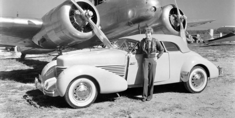 Le cabriolet Cord 812 d’Amelia Earhart retrouve son ancienne gloire