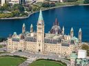 L'édifice du Centre de la Colline du Parlement.  