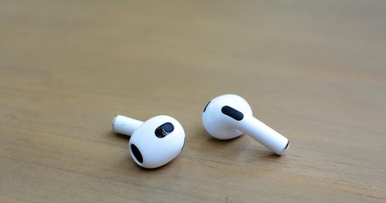 Les AirPods de troisième génération d’Apple sont redescendus à 149 $