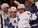   De gauche à droite, Auston Matthews, Mitchell Marner et William Nylander font partie du Core 4 des Maple Leafs.