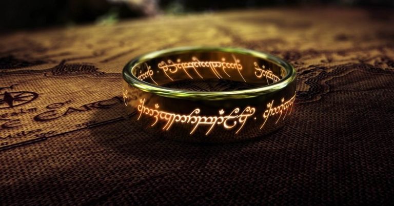 Les boosters Magic's Lord of the Rings dépassent les 500 $ alors que les collectionneurs recherchent l'Anneau de pouvoir
