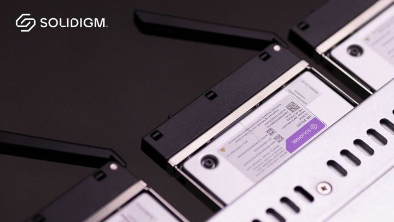 Les dirigeants de Solidigm et Supermicro discutent de la densité SSD