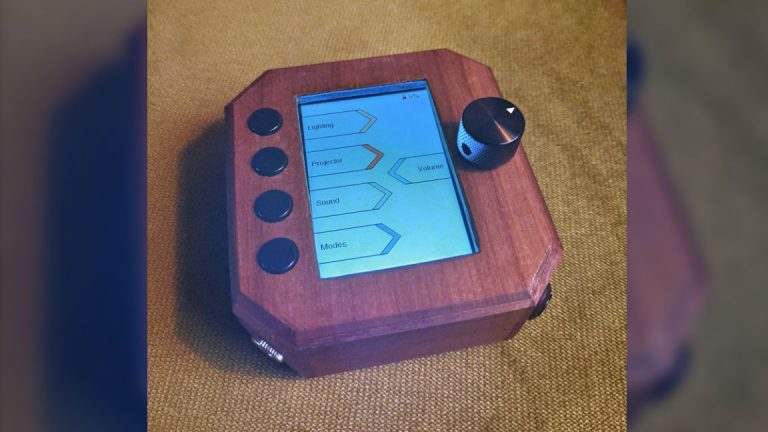 Maker crée une télécommande universelle à partir de zéro à l’aide de la carte TinyPICO