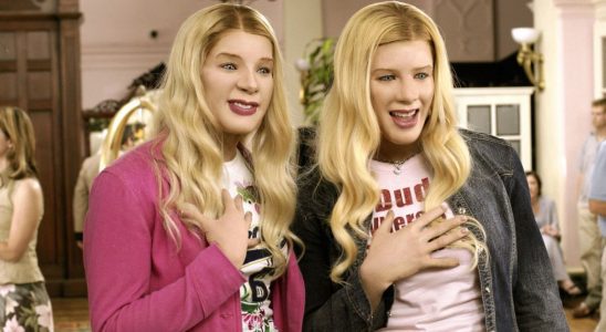 Marlon Wayans and Shawn Wayans in White Chicks