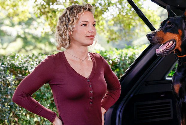 Perdita Weeks réagit à l’annulation de « Magnum P.I » sur NBC, pas de saison 6 – TVLine