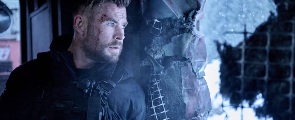 Pourquoi Extraction 2 monte en flèche alors que la plupart des franchises de Chris Hemsworth échouent