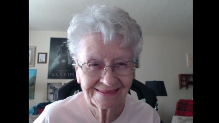 Skyrim Grandma abat les rumeurs d'apparition de Starfield NPC: "Je ne suis pas dans le jeu"
