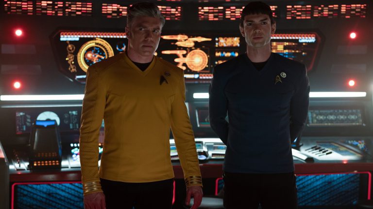 Star Trek: Pike et Spock de Strange New Worlds veulent tous deux un crossover de nouvelle génération
