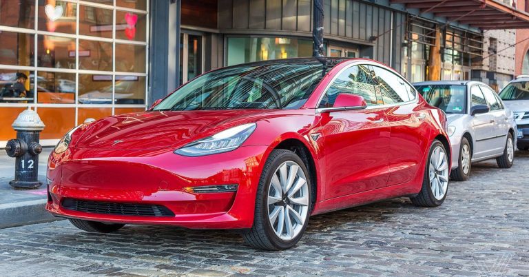 Tesla affirme que chaque nouveau modèle 3 est désormais admissible à un crédit d’impôt de 7 500 $ pour les véhicules électriques aux États-Unis