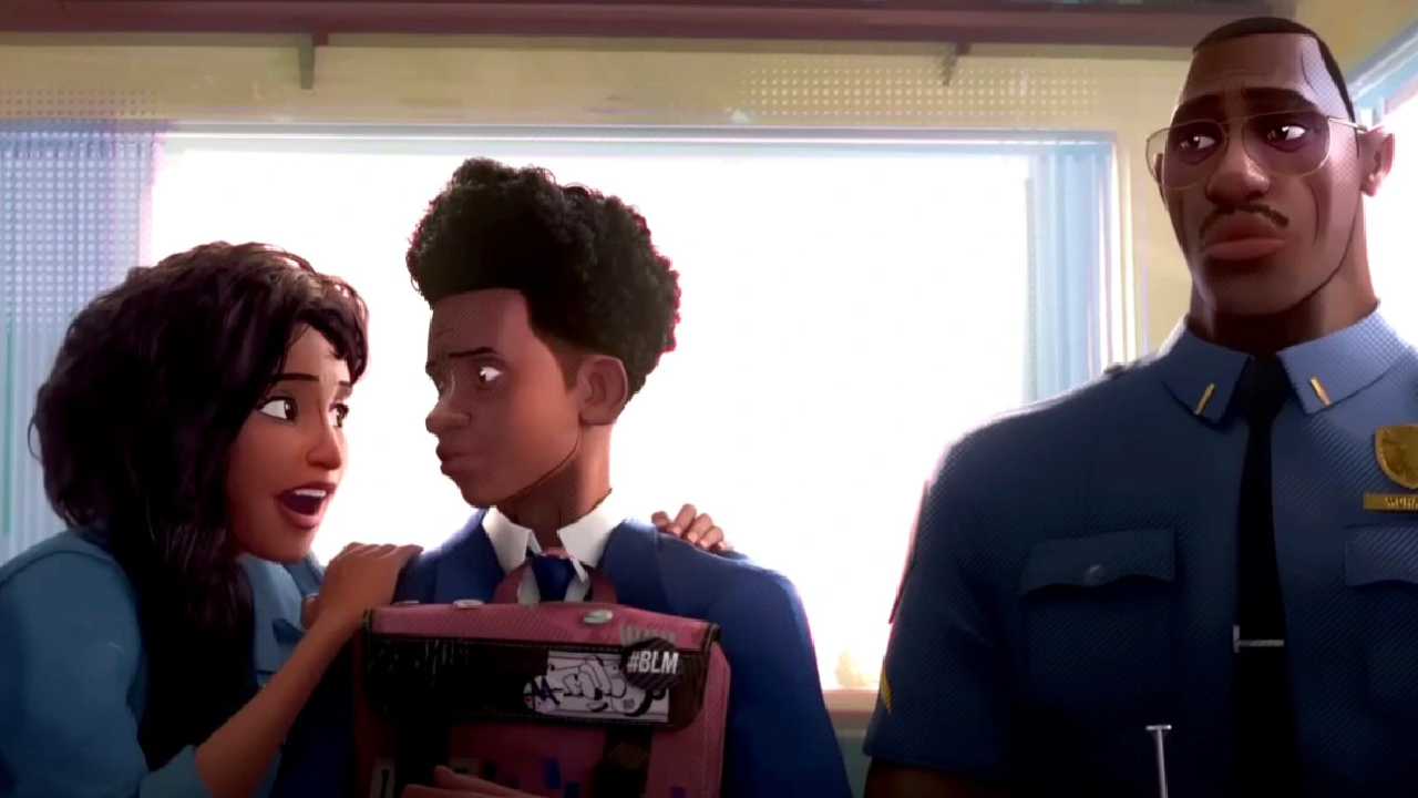 Miles et sa famille dans Spider-Man : Across the Spider-Verse.