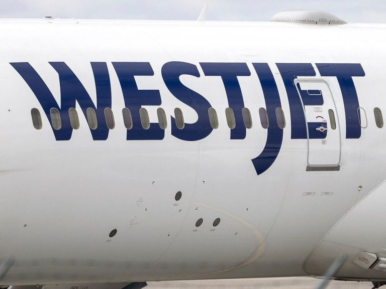 Une panne de moteur et un incendie sur un avion WestJet Encore à Calgary déclenchent une enquête du Bureau de la sécurité des transports