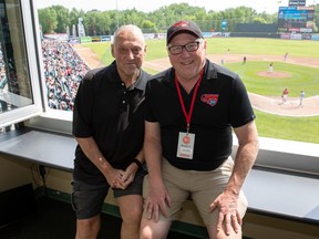 Les diffuseurs originaux de Goldeyes se réunissent.