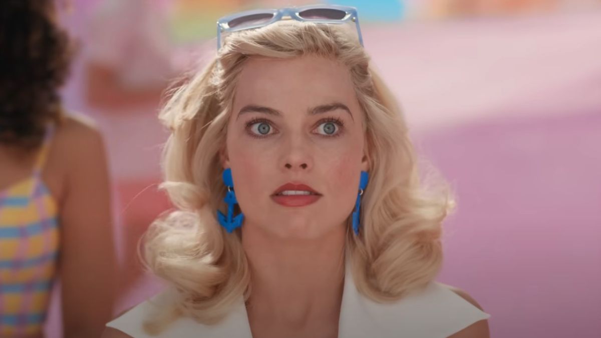 Viral TikTok montre Margot Robbie expliquant comment la scène des pieds déjà emblématique de Barbie a été filmée
