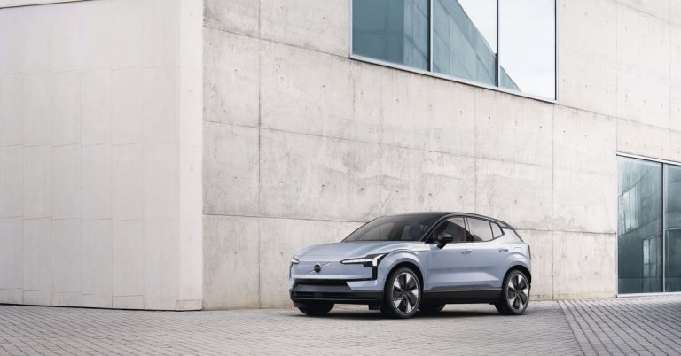 Volvo rejoint Ford, GM et Rivian pour adopter la prise de charge NACS de Tesla