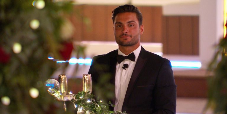 Davide Sanclimenti de Love Island taquine le retour du spectacle après la séparation d'Ekin-Su
