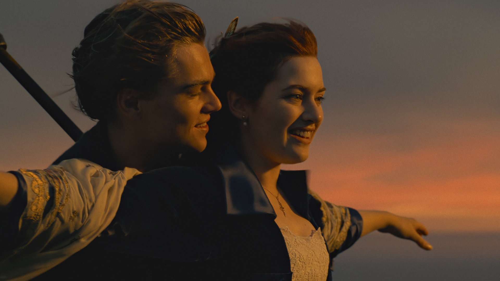 Leonardo DiCaprio et Kate Winslet dans Titanic