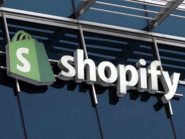 Des pays étrangers ont demandé à l’Agence du revenu du Canada d’enquêter sur les clients de Shopify