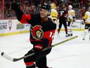 L'ailier Alex DeBrincat est sous contrat pour une autre saison, mais a indiqué qu'il ne signera pas d'entente à long terme avec Ottawa.