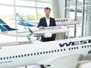 Le chef de la direction de WestJet, Alexis von Hoensbroech, au siège social de la compagnie à Calgary l'an dernier.