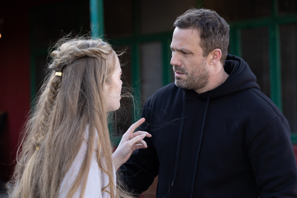 ella richardson et warren fox dans hollyoaks