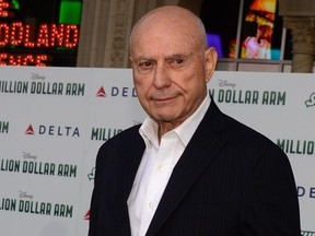 Alan Arkin arrive pour la première mondiale du film 