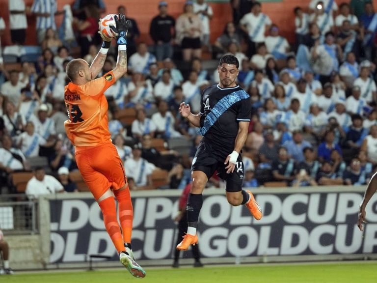 Le capitaine canadien Borjan manquera le reste du tournoi de la Gold Cup