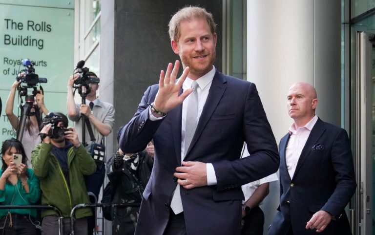 La demande de « l’accord secret » du prince Harry concerne « Alice au pays des merveilles », selon la Haute Cour