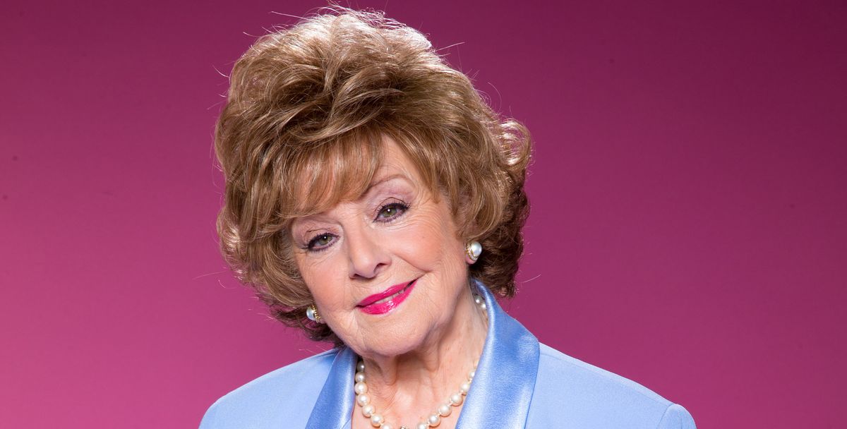 Barbara Knox de Coronation Street reçoit une émission spéciale pour marquer son 90e anniversaire
