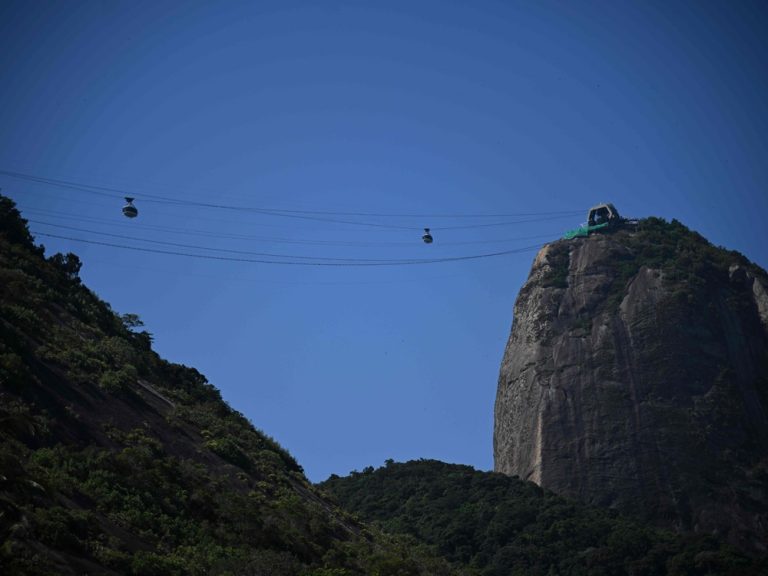 Les procureurs brésiliens bloquent la construction d’une tyrolienne au Pain de Sucre de Rio