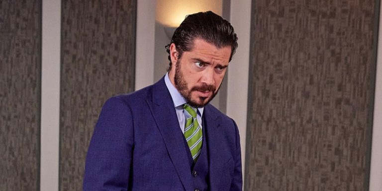 Coronation Street pour explorer l'histoire de la santé mentale d'Adam Barlow après l'affaire de Sarah
