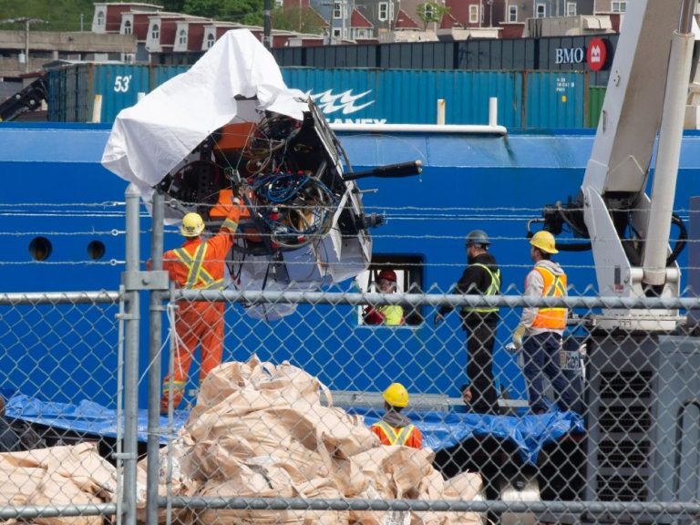 Des « restes humains présumés » retrouvés dans l’épave du submersible Titan, selon les garde-côtes américains