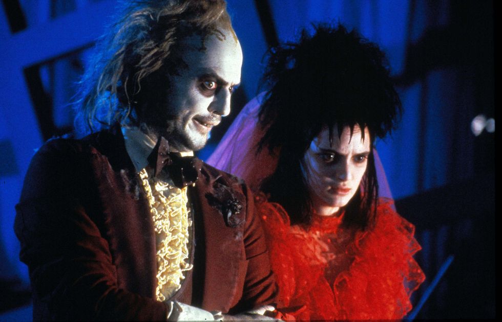 michael keaton comme beetlejuice et winona ryder comme lydia