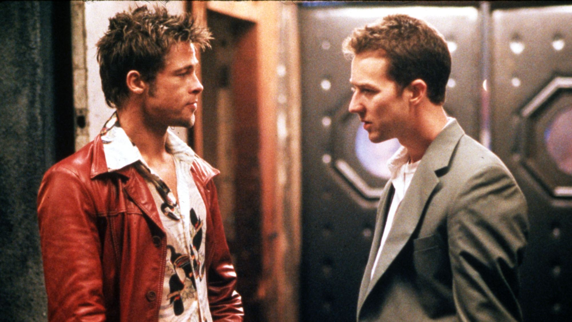 Brad Pitt et Edward Norton dans Fight Club