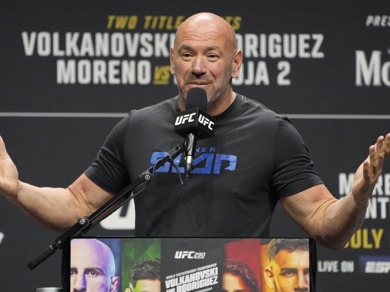 Le président de l’UFC, Dana White, esquive la question après un échange raciste sur le ring