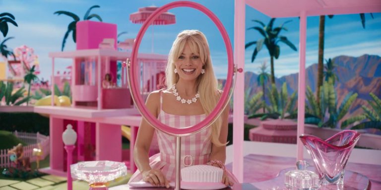 Margot Robbie révèle que Barbie a fait une blague sur son apparence d'Emma Mackey
