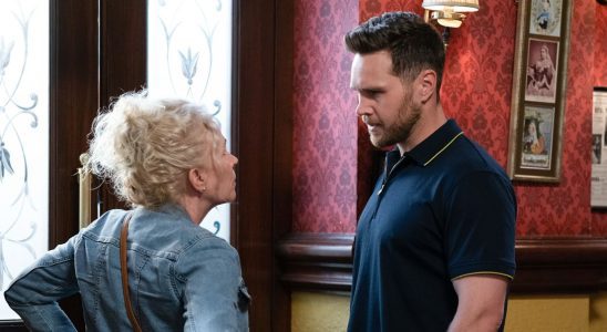 Spoilers d'EastEnders - Keanu Taylor fait un geste désespéré après des problèmes d'argent