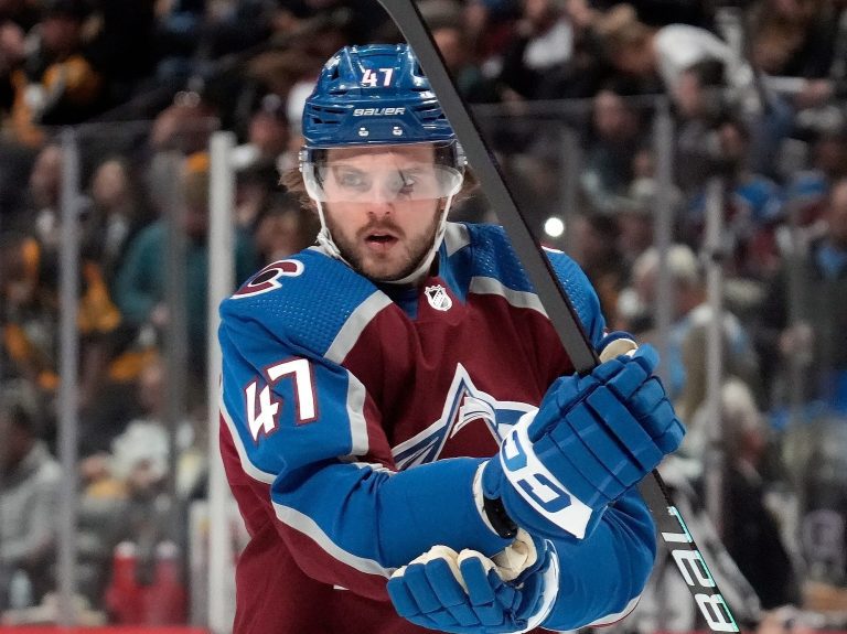 Le rejet des Coyotes de l’Arizona Alex Galchenyuk arrêté le 9 juillet : rapport