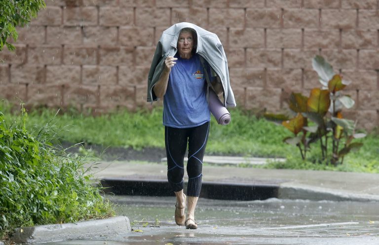 Une tornade s’est abattue dans la banlieue d’Ottawa de Barrhaven, selon la police