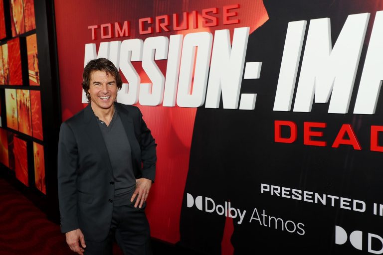 Tom Cruise révèle pourquoi il a tourné la cascade folle de «Mission: Impossible 7» le premier jour du tournage