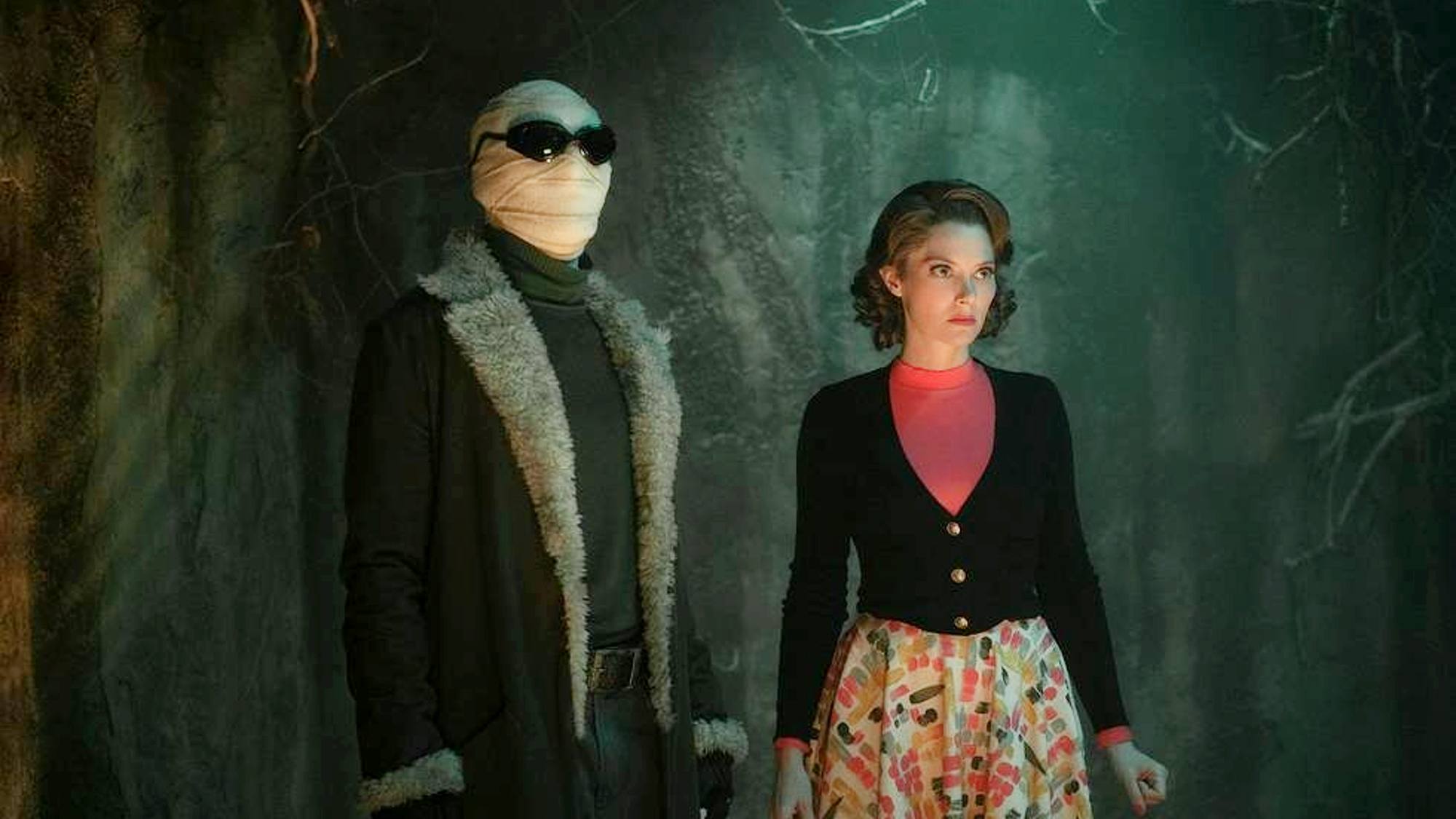 Matt Bomer et April Bowlby dans Doom Patrol saison 3 sur HBO Max